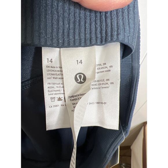 Lululemon Ribbed Softstreme Zip Leg High Rise Crop 25" in Gray/Blue Size 14 NWT - Picture 7 of 8